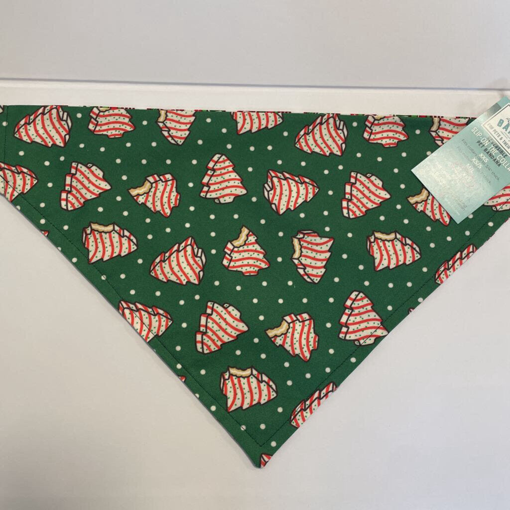 Christmas Tree Snack Cakes Collar Bandana (ACCESSORIES, M/L